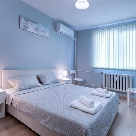 Daisy - 3 And Kitchen In Lazur Apartment Burgas City